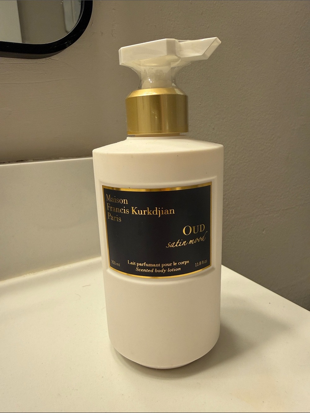 . Maison Francis Kurkdjian OUD Satin Mood Lotion - Cream & Gold Label💕💕